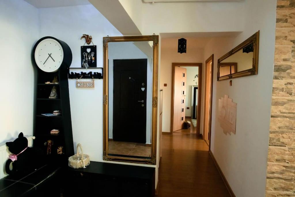 Apartament Lux Crialy - 75 M2 - Free Parking Timisoara Esterno foto