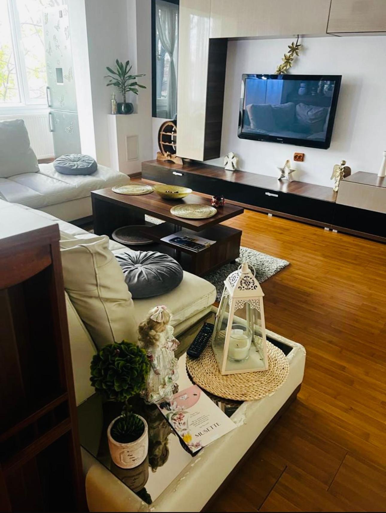 Apartament Lux Crialy - 75 M2 - Free Parking Timisoara Esterno foto